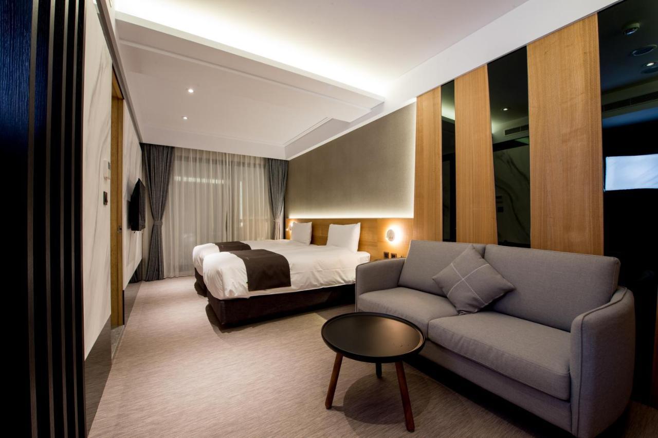 He-Jia Hotel Miaoli Zewnętrze zdjęcie